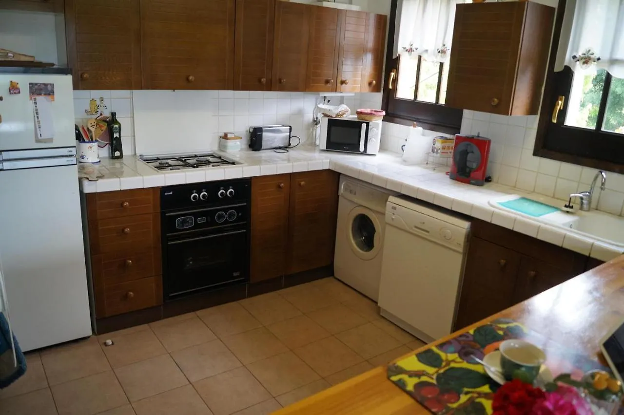 Apartamento 3 Habitaciones En Llivia 0*,